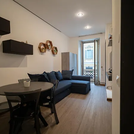 Corso Venezia View With Private Balcony - Corso Venezia דירה
