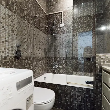 Corso Venezia View With Private Balcony - Corso Venezia Apartment