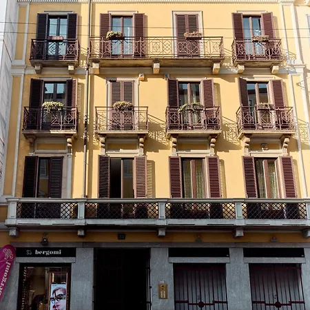 Corso Venezia View With Private Balcony - Corso Venezia דירה